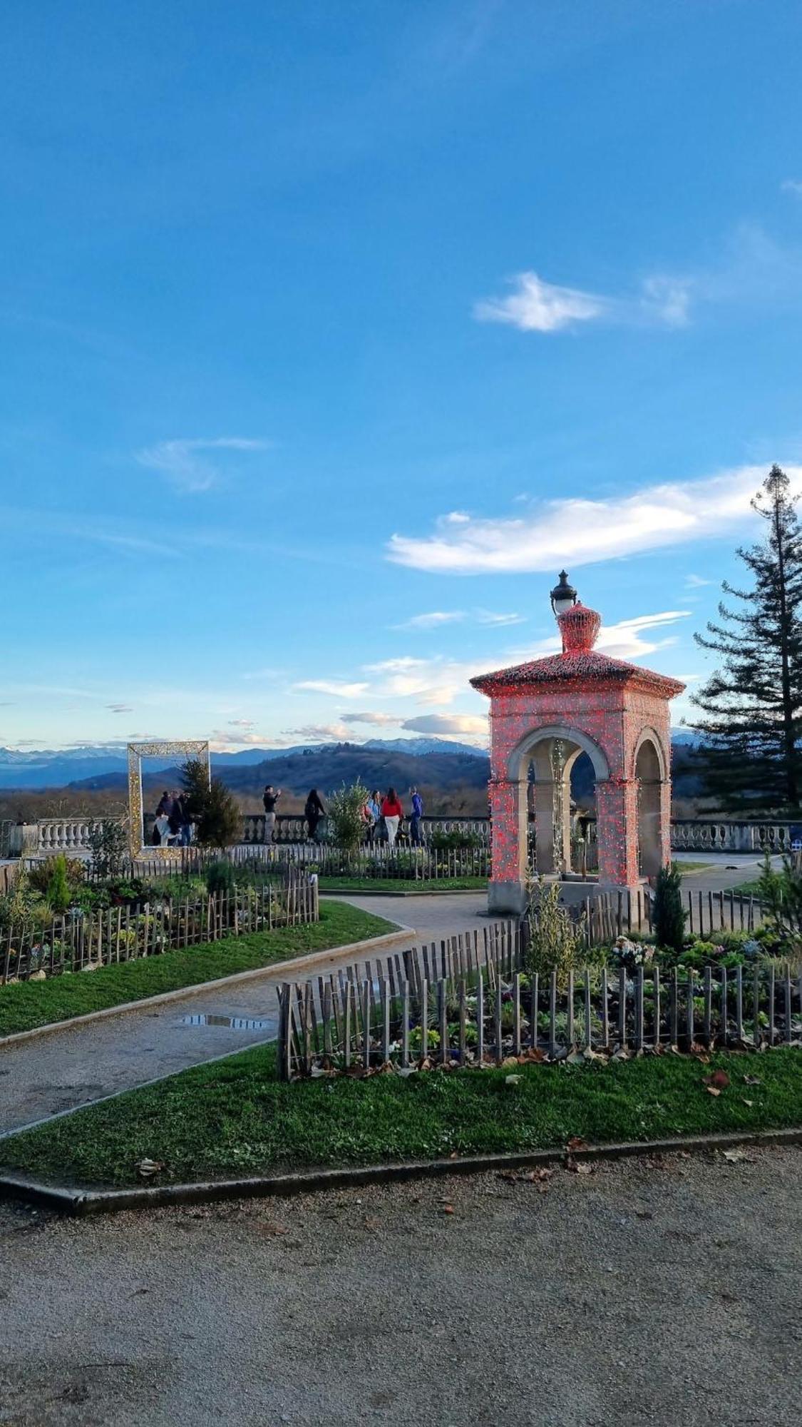 Le Honset Quartier Du Chateau * Pau